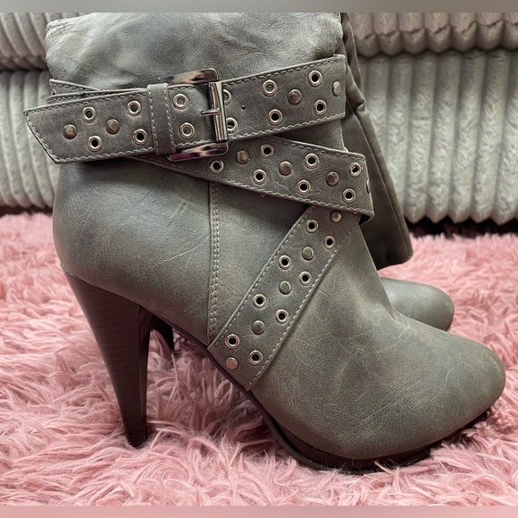 Hailey Jeans Brand Boots, Size 7.5 - Picture 2 of 5